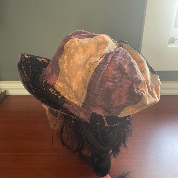 Custom hat - Picture 4 of 9